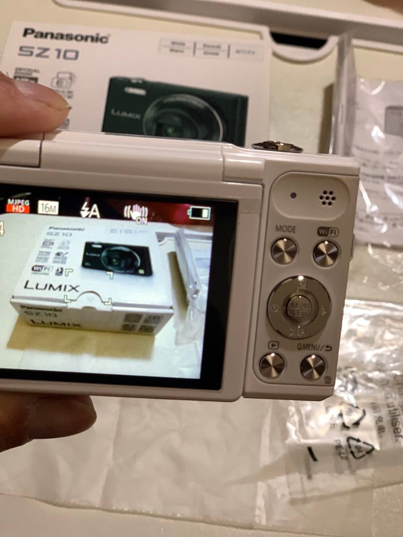 SALE 美品　Panasonic LUMIX DMC-SZ10 デジタルカメラ
