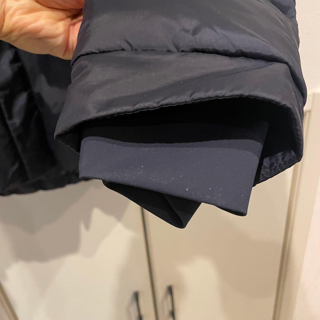 HUGO BOSS 中綿ジャケット　スタンドカラー　メタルプレート　アウター