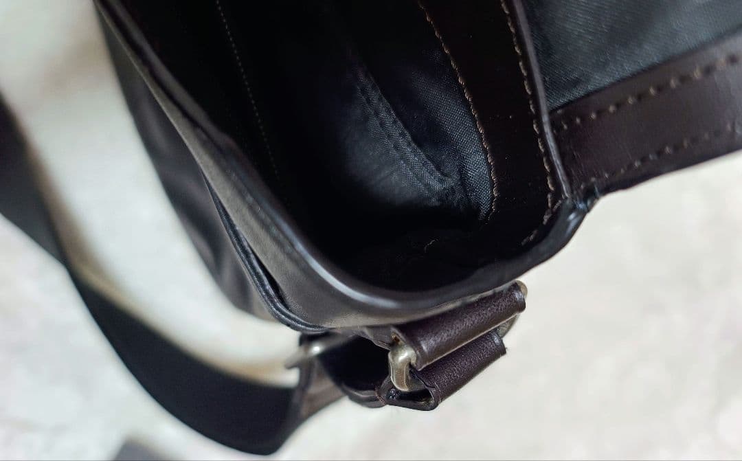 (美品)TUMI ALPHA 2 ショルダーバッグ、ポーチ ブラック 黒