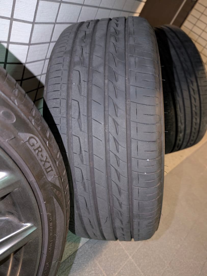 LEXUS IS Fスポーツ　純正18インチホイール　タイヤ付き