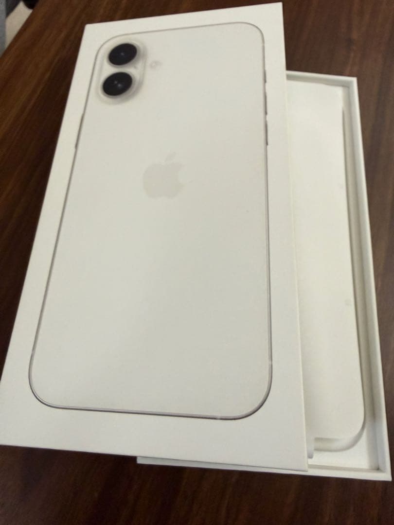 iPhone16 plus ホワイト SIMフリー バッテリー容量90%おまけ付