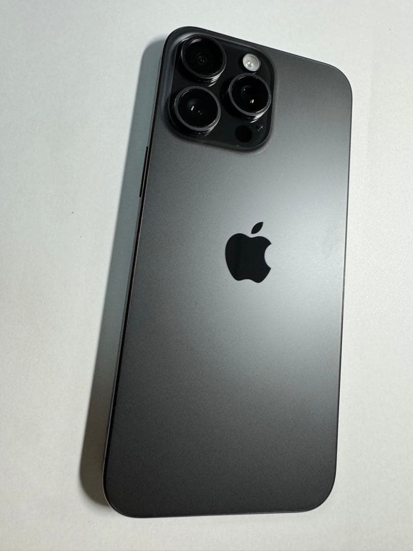 Apple iPhone 15 Pro Max L/A(US)版　極美品