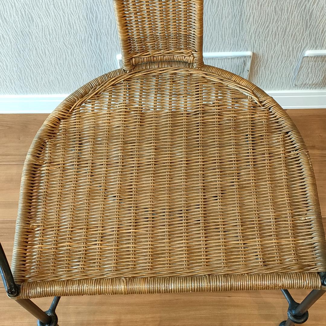 ヴィンテージ　ラタンチェア①　アイアンフレーム　アームチェア