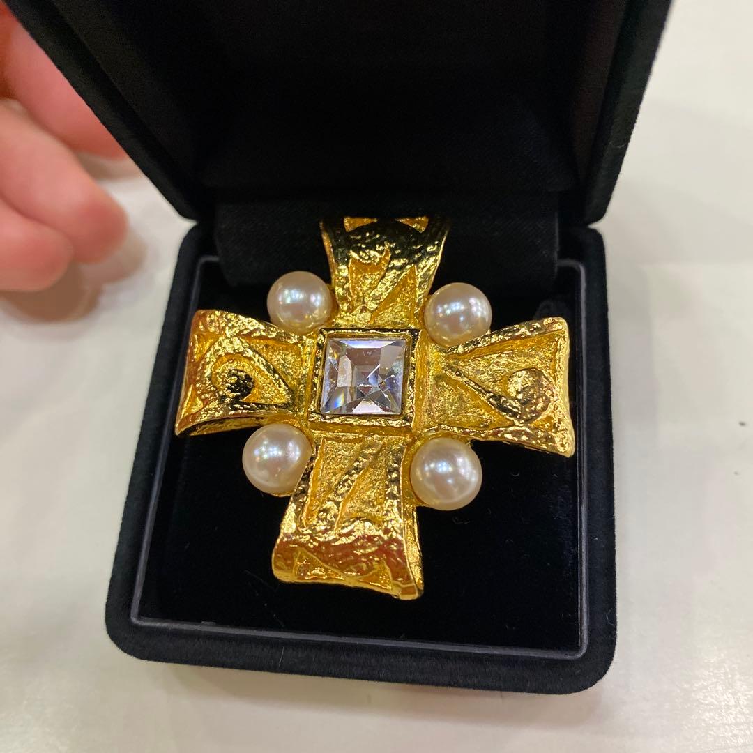 希少 ヴィンテージ クリスチャンラクロワ クリスタル　クロス　ブローチ