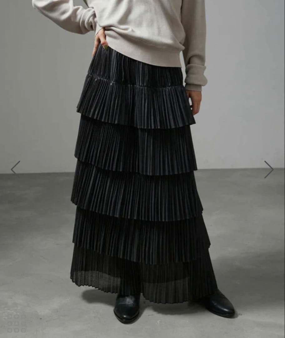 【試着のみ】ストラータティアードプリーツスカート
