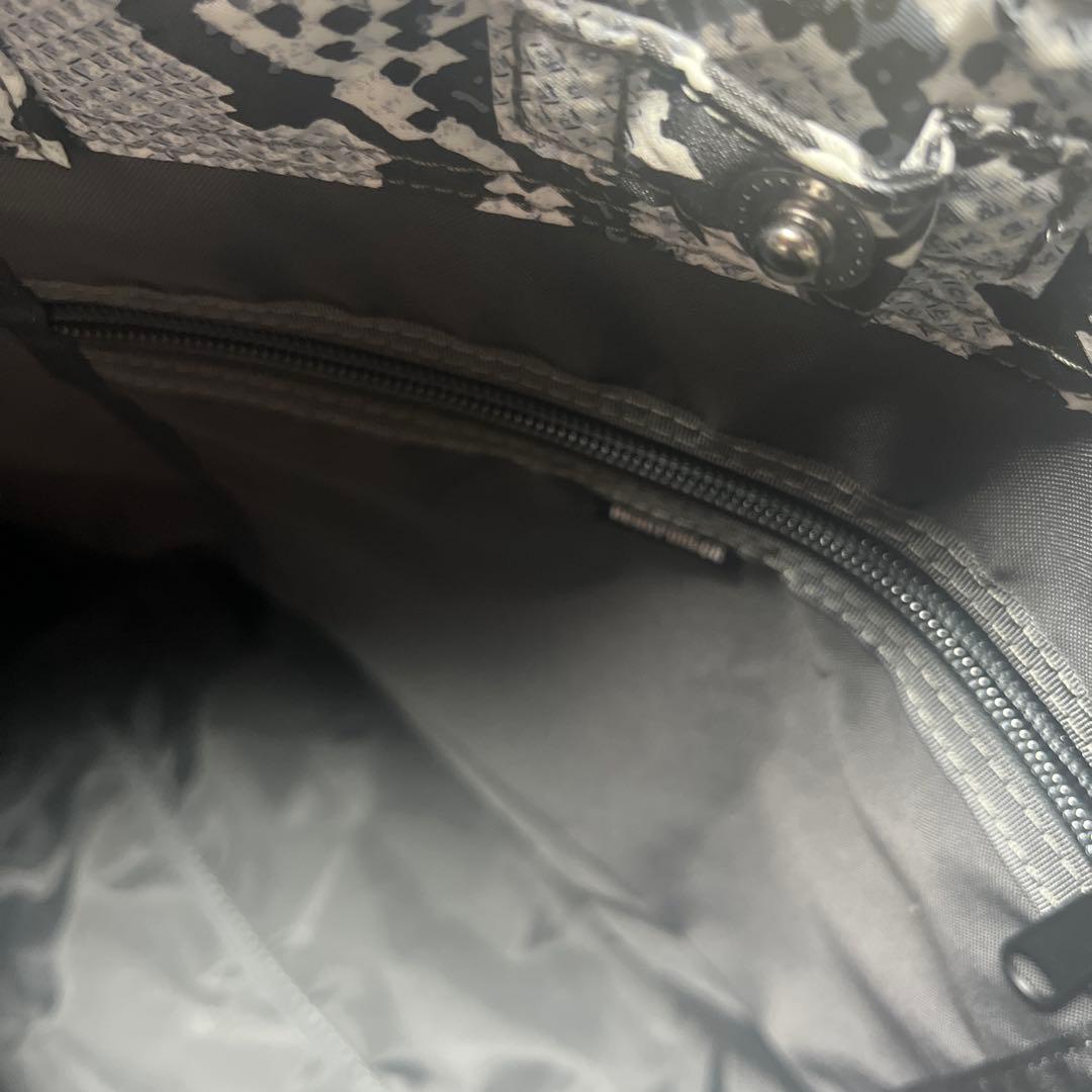 こ*う様 希少　HEADPORTER ヘッドポーター トートバッグ パイソン P