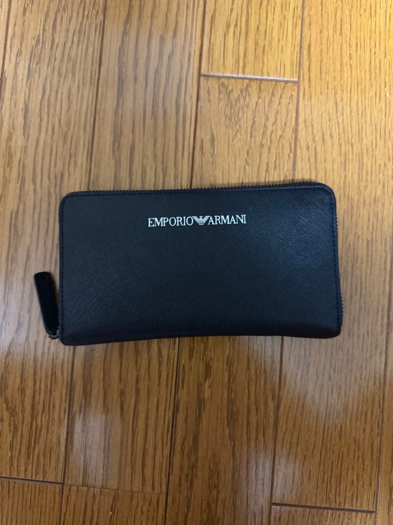 EMPORIO ARMANI ブラック長財布