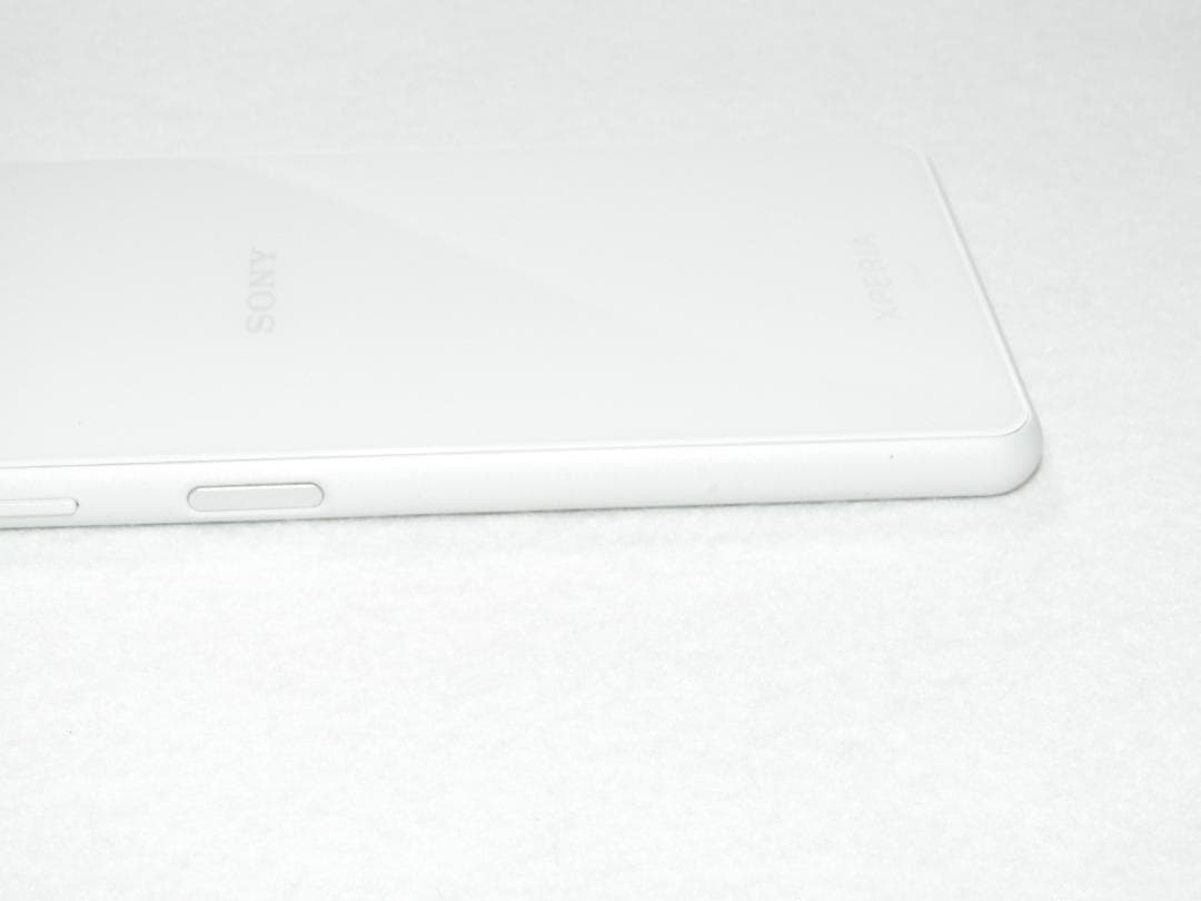 良品 SONY Xperia 10 II SOV43 ホワイト SIMフリー