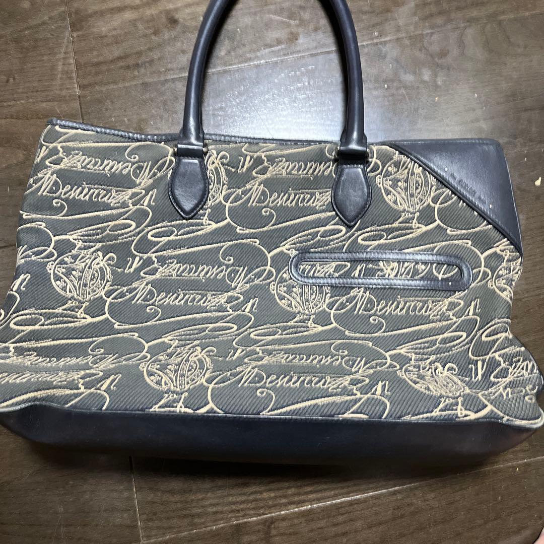 【ベルルッティ】トゥジュール スクリット アラベスク キャンバス　ランド