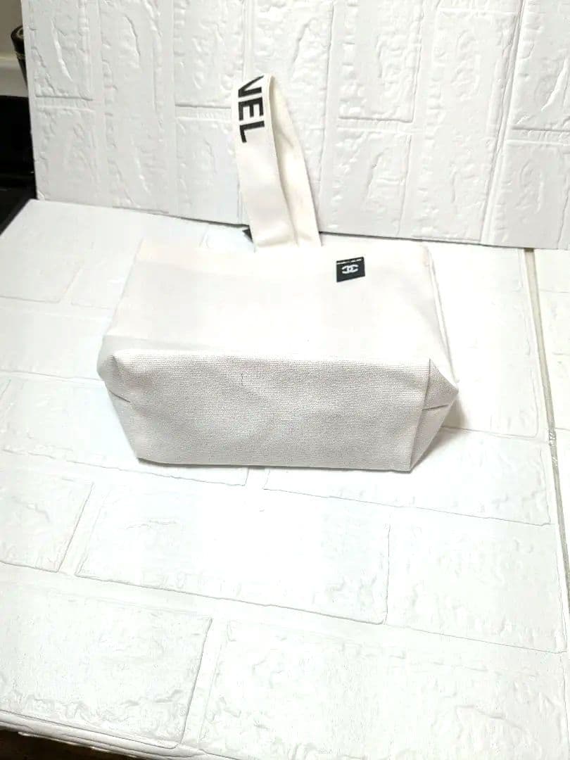 CHANEL ホワイト キャンバス トートバッグ　新品！正規品！