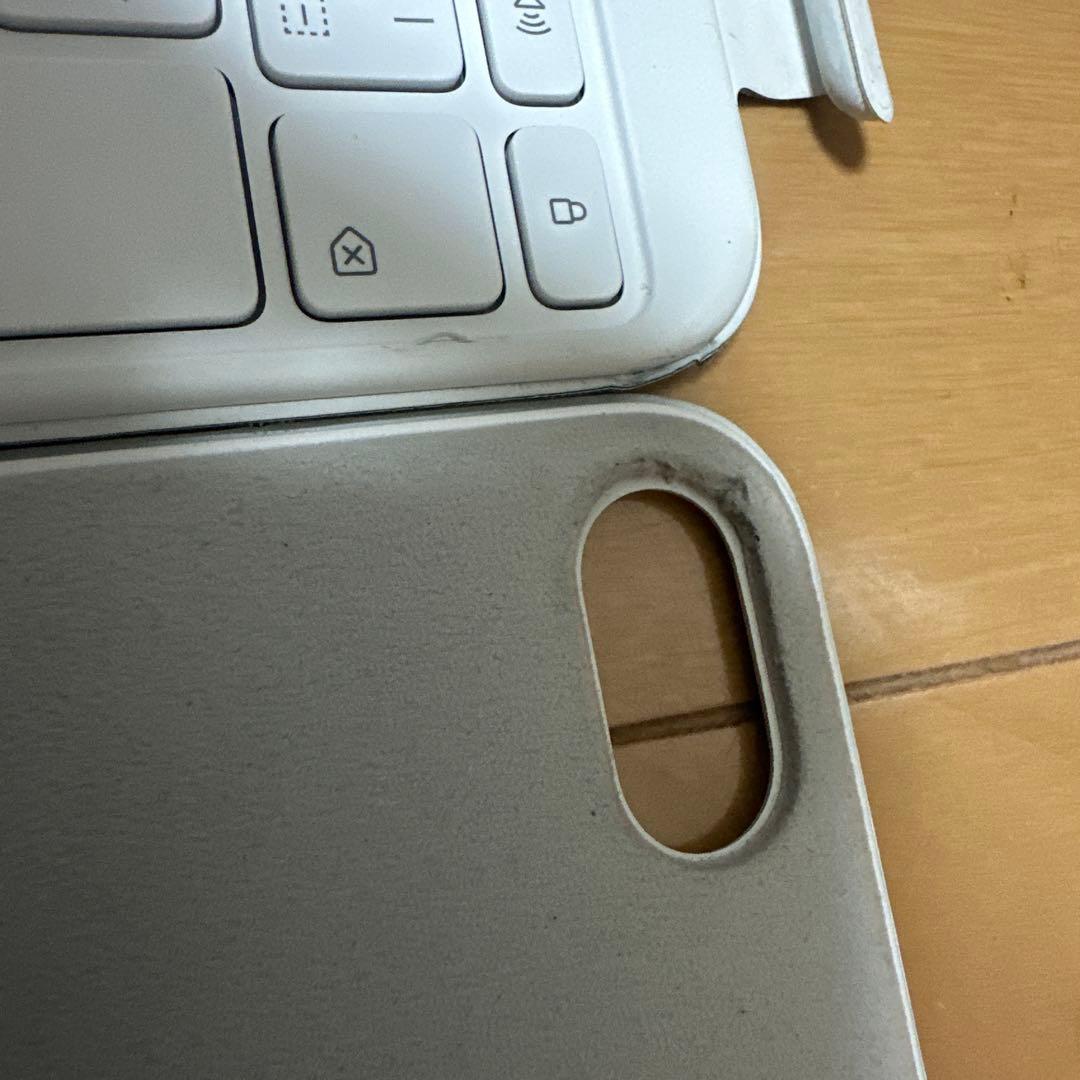 Apple Magic Keyboard Folio 最終値下げ！