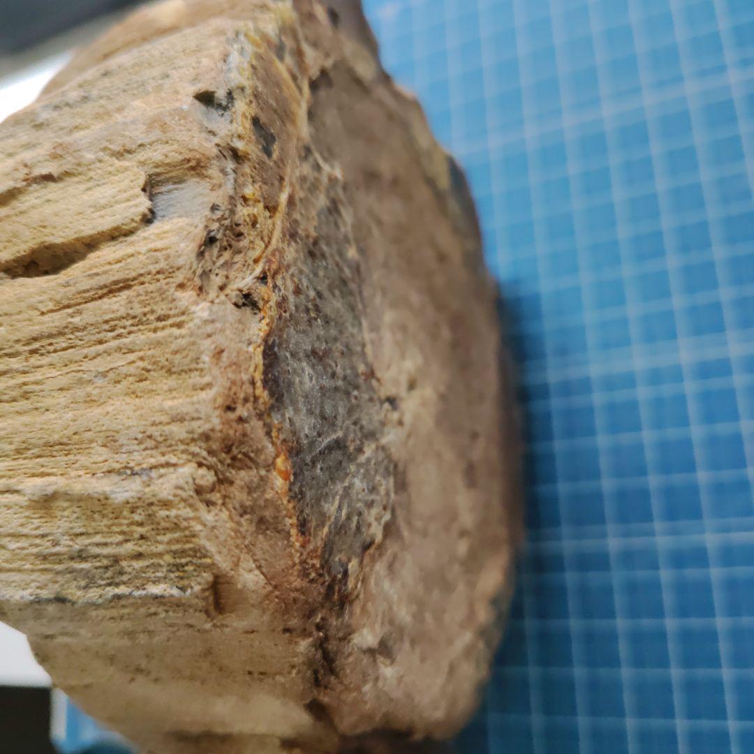 多彩な色の自然石（津軽錦石）原石、管理Ｎｏ．71238台除く