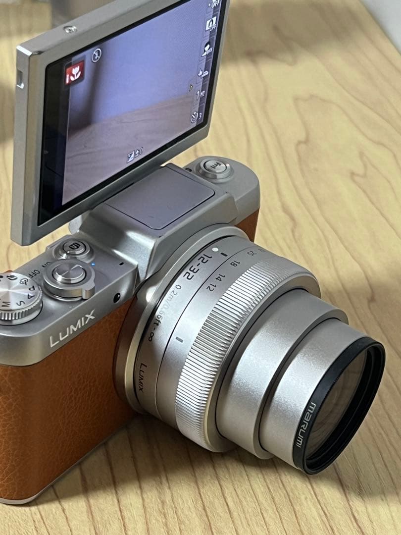 Panasonic DMC-GF7W ミラーレス一眼 カメラ