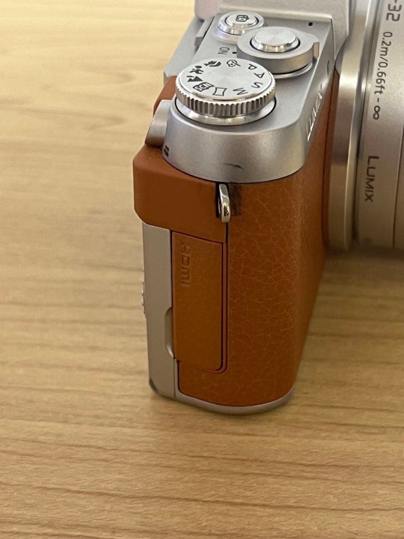 Panasonic DMC-GF7W ミラーレス一眼 カメラ