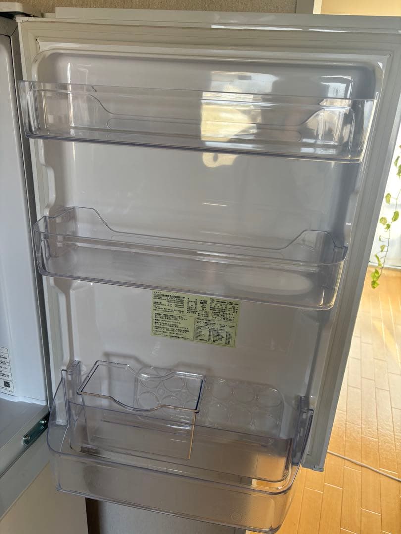 シャープ　ノンフロン冷凍冷蔵庫　SJ-PD28H-W