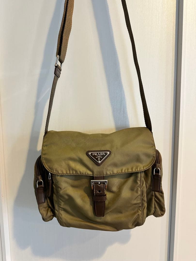 PRADA オリーブグリーン ショルダーバッグ