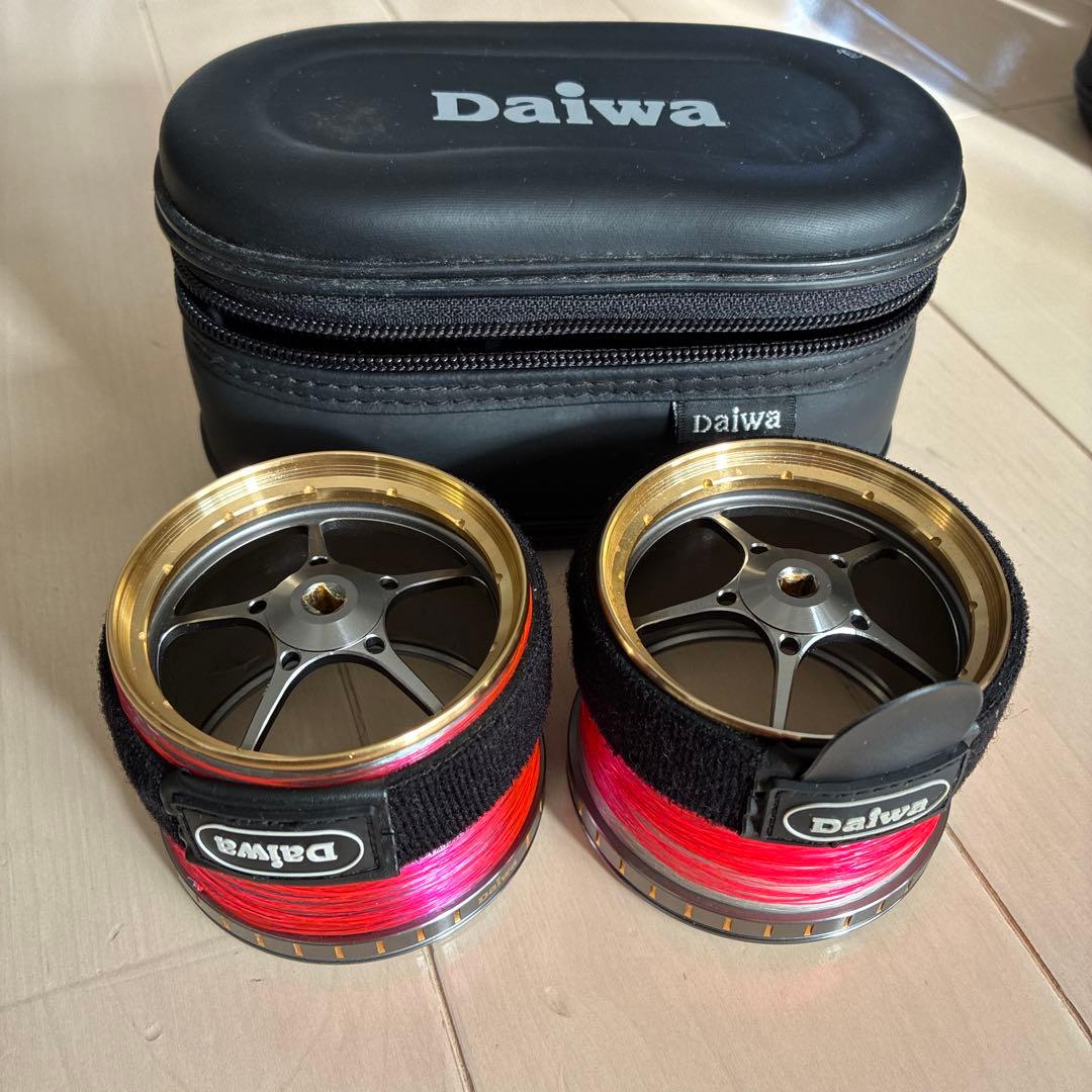 Daiwa トーナメントサーフ45 スプール2個セット ケース付き