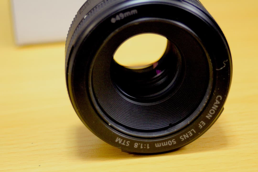 新品 Canon EF 50mm f/1.8 STM レンズ フード付