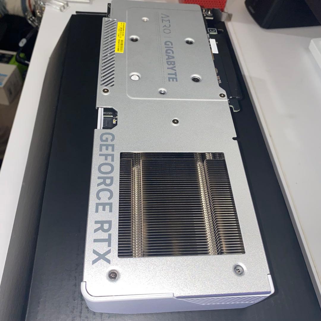 グラフィックボード・グラボ・ビデオカード rtx 4060 gigabyte