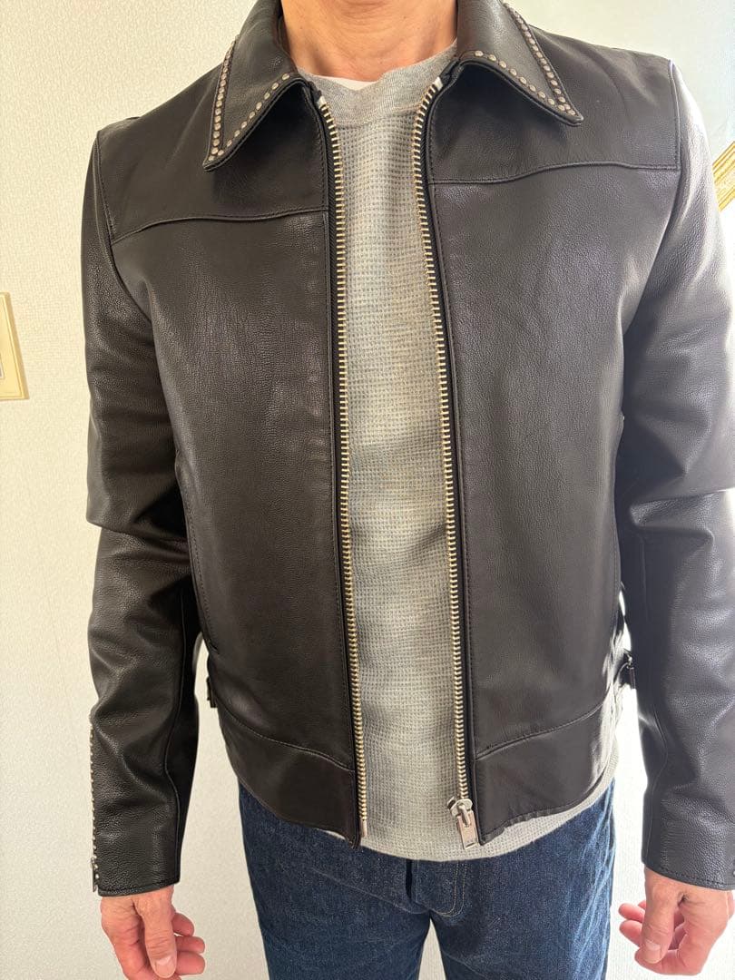 ラグスマックレガー　ブラックレザースタッズ付きシングルライダースジャケット