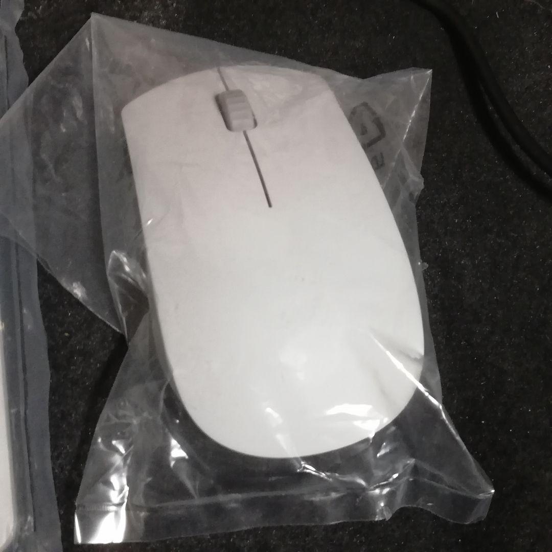 レノボ 超狭枠24インチ i5-9400T 16GB　SSD512+HDD1TB