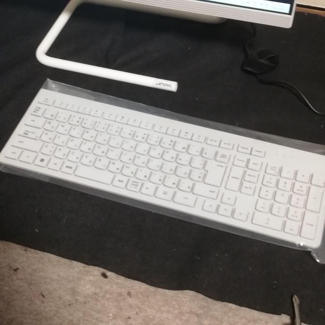 レノボ 超狭枠24インチ i5-9400T 16GB　SSD512+HDD1TB