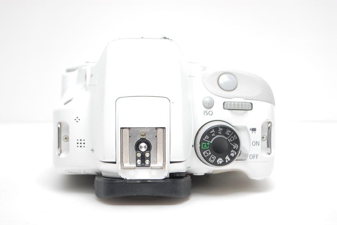 ⭐︎Canon kiss X7⭐︎ 最軽量モデル 希少品 シングルレンズセット