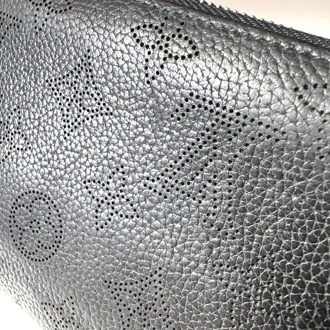 ルイヴィトン　長財布　マヒナ　ブラック