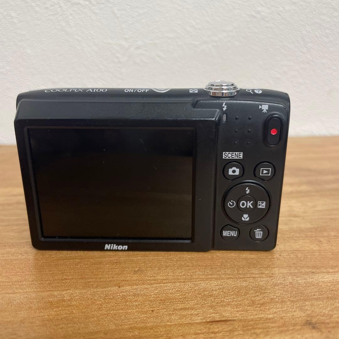 Nikon COOLPIX A100コンパクトデジタルカメラ　中古バッテリーなし