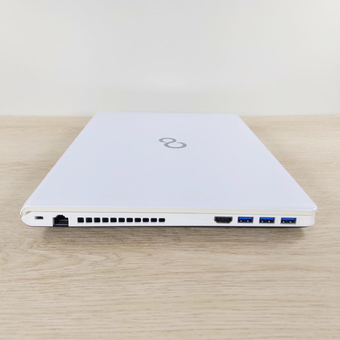 美品 新品SSD256GB Win11 メモリ8GB ノートパソコン カメラ付き