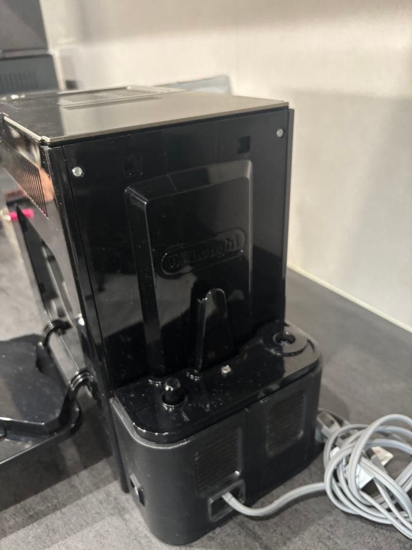 ［美品］デロンギ プリマドンナXS 全自動エスプレッソマシン