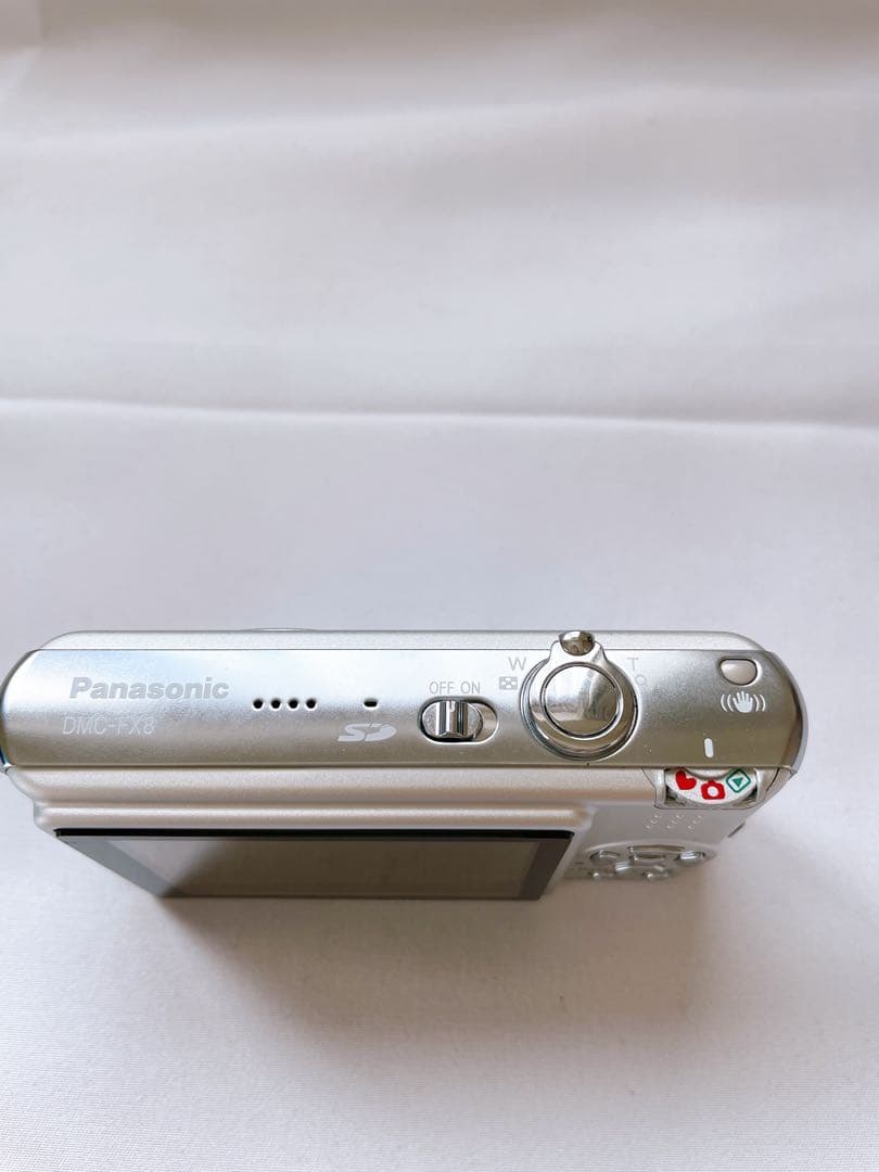 デジタルカメラ Panasonic LUMIX DMC-FX8 シルバー