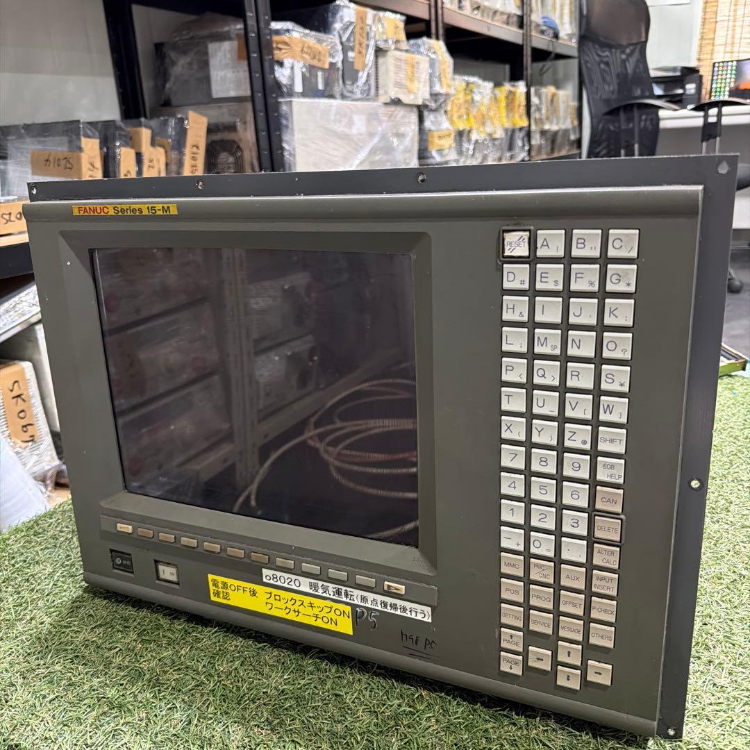 Fanuc CRT / MDI ユニット A02B-0163-C322