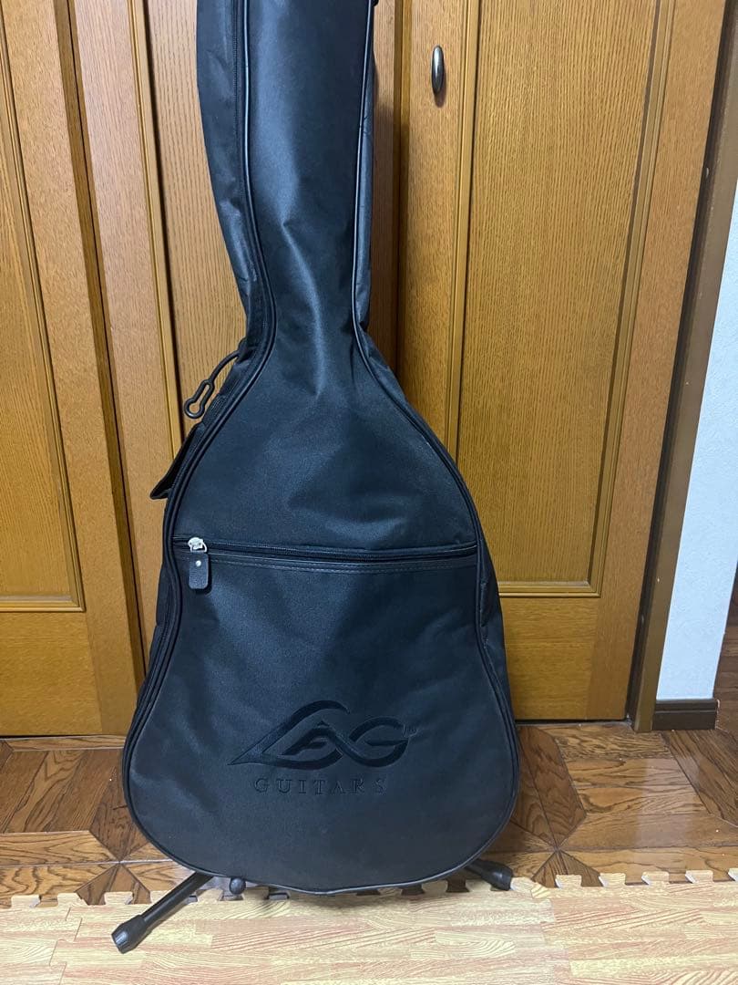 ほぼ未使用　LAG T118 ACE BLKエレアコ ギター