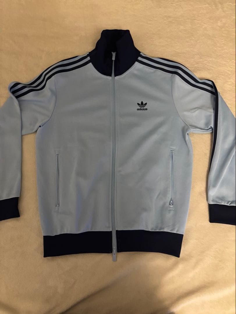 adidas ライトブルー ジップアップジャケット