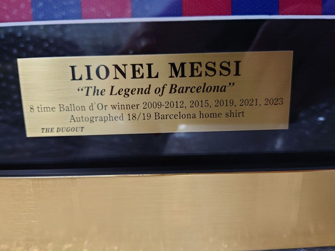 メッシ サイン入り ユニフォーム