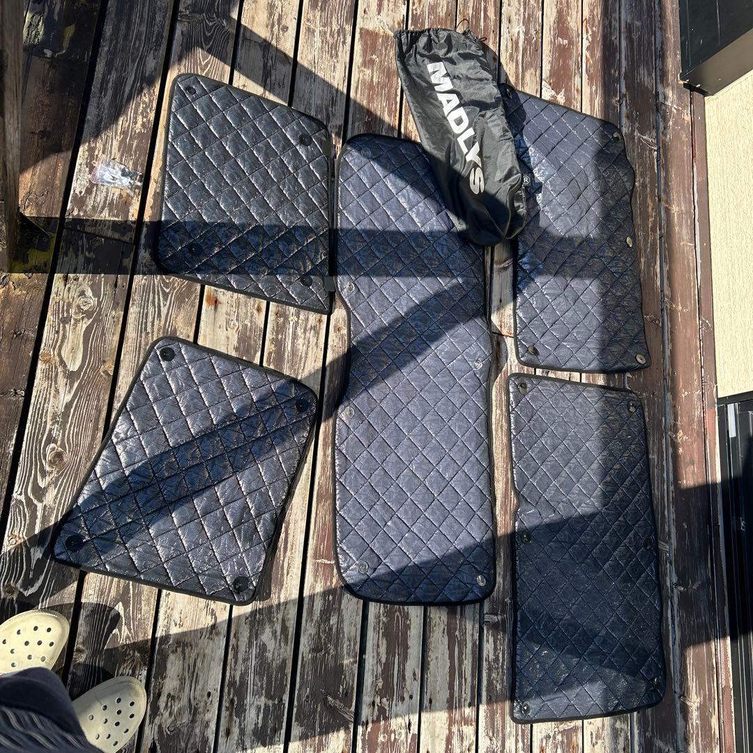 MADLYS デリカ前期　ガラスシェード