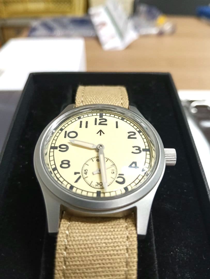 美品　MWCダーティダズン機械式時計