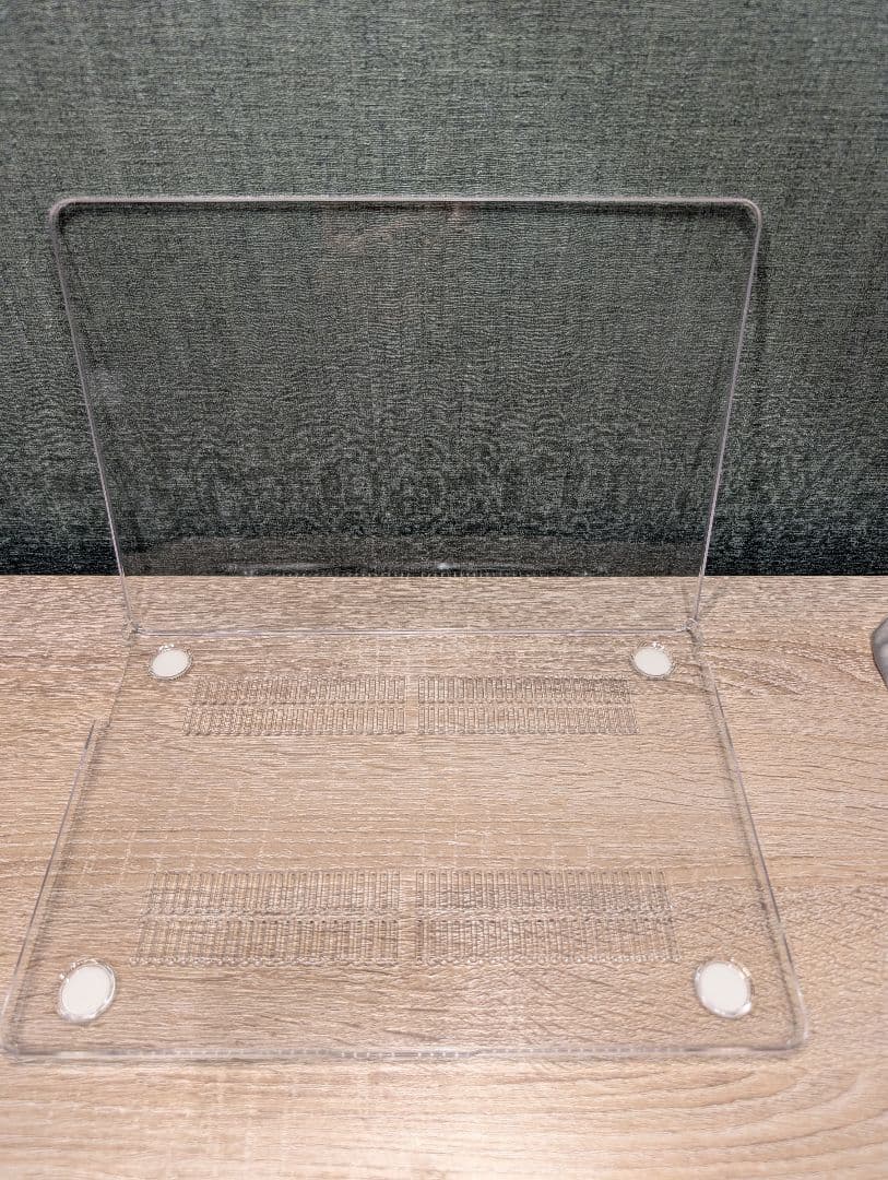 Apple MacBook Air M3 8GB 256GB 画面割れ