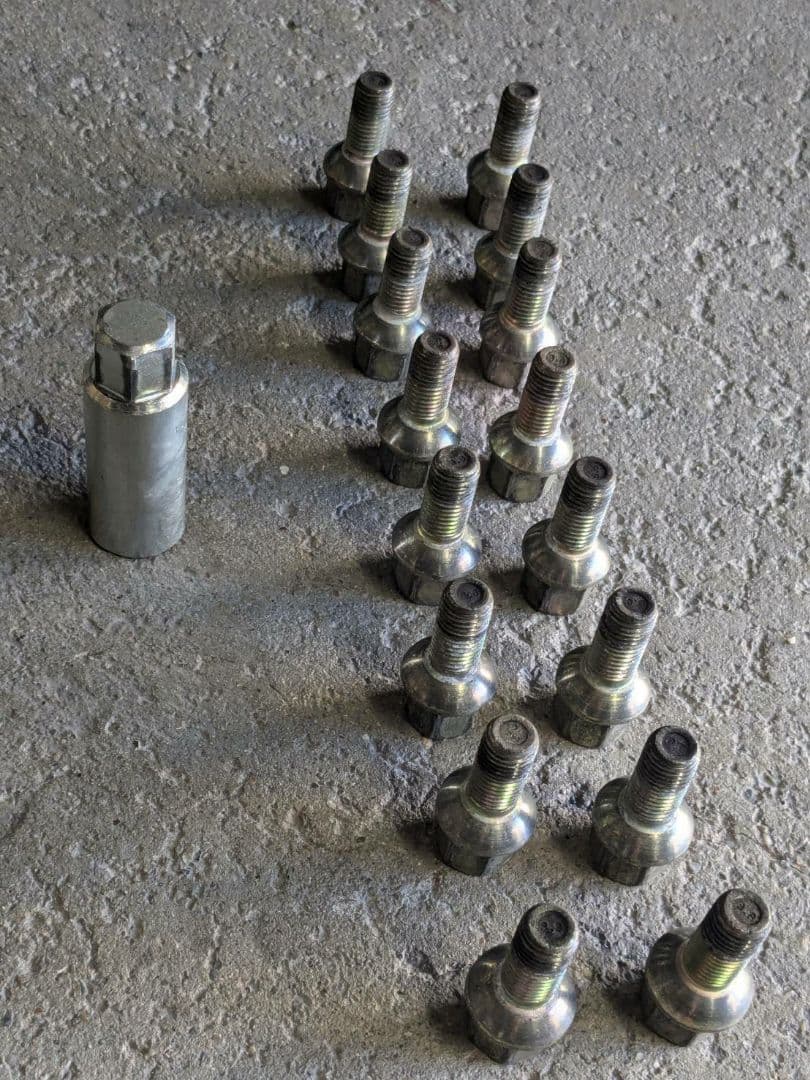 VW ルポ GTI 純正ホイール　４本（スタッドレス 195/50R15）希少