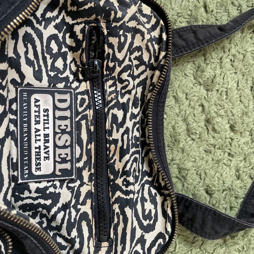 DIESEL ディーゼル アーカイブ　メタルロゴ　バッグ