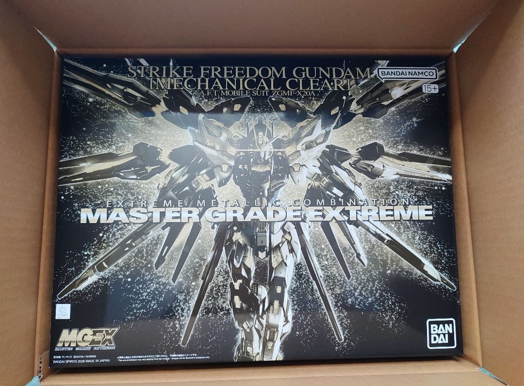 MGEX ストライクフリーダムガンダム [メカニカルクリア]