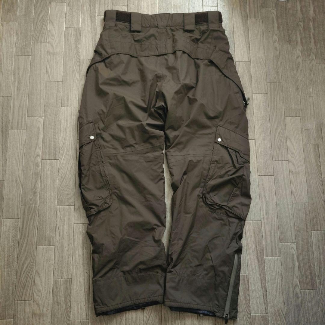 美品 HELLY HANSEN GORE-TEX スノーボード パンツ XL相当