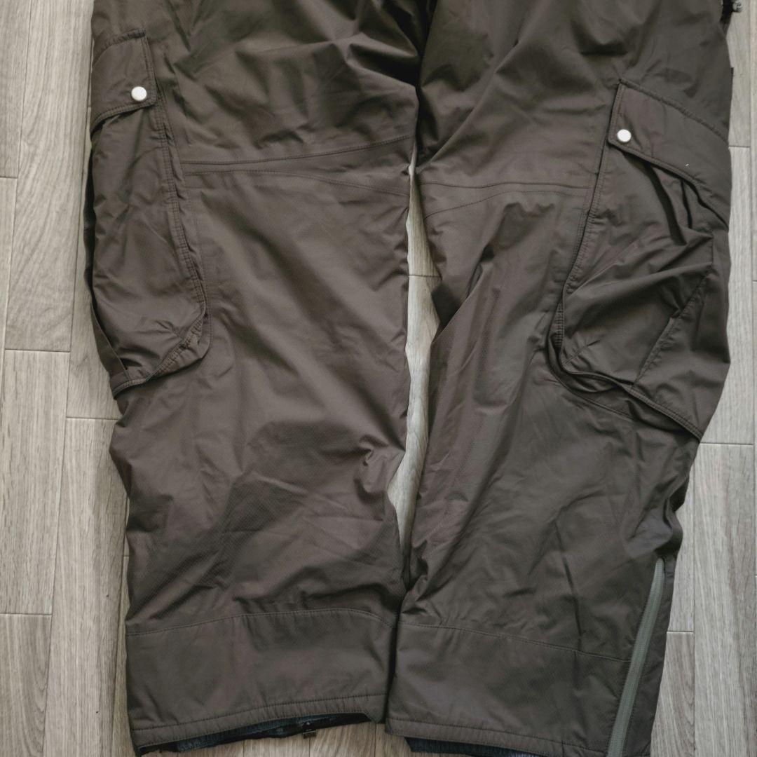 美品 HELLY HANSEN GORE-TEX スノーボード パンツ XL相当