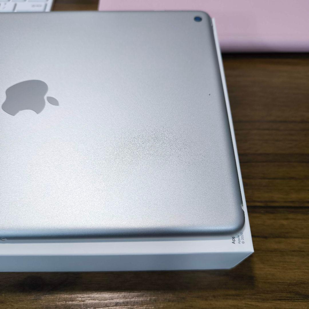 iPad 第9世代 64GB、タッチペン、キーボードとケースセット
