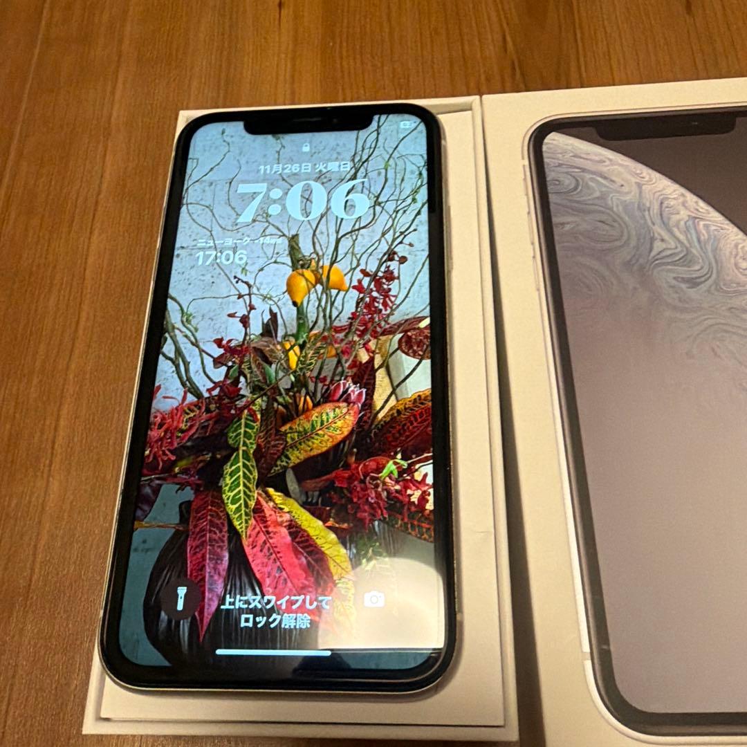Apple iPhone XR ホワイト 　64GB