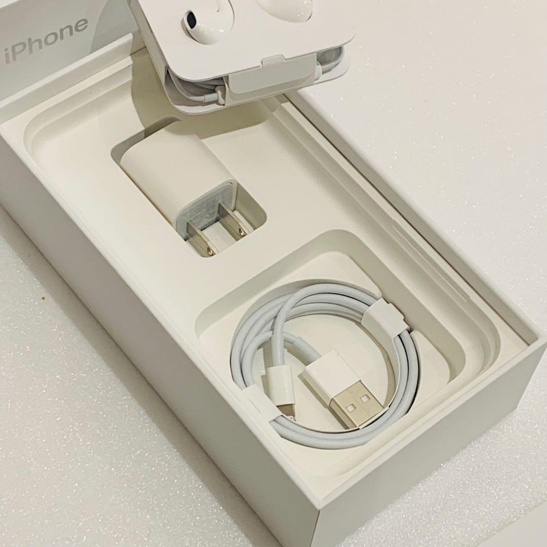 Apple iPhone XR 64GB MT002J/A ブラック (画面割れ