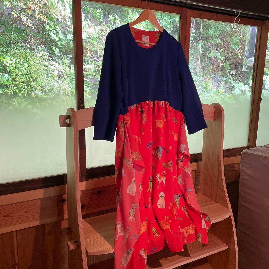 mannine 動物柄ひざ丈ワンピース 長袖