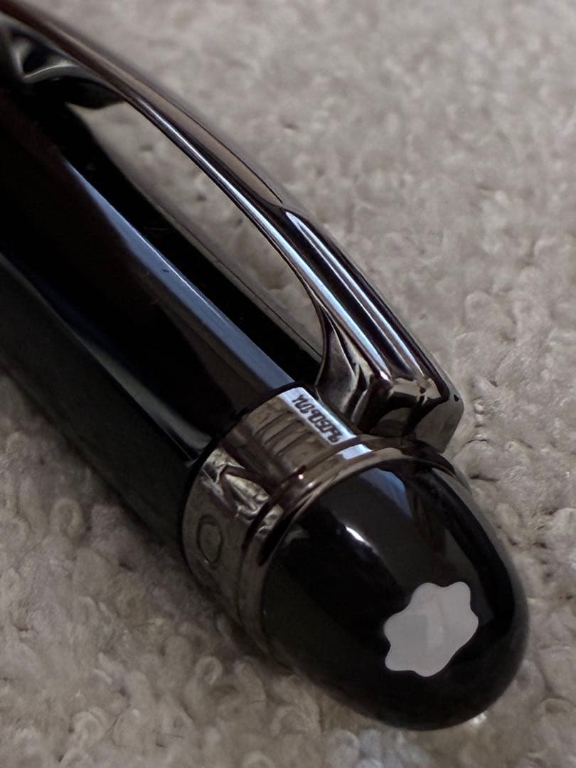 ◾️モンブラン◾️スターウォーカー ボールペン◾️化粧箱、サービスガイド付属◾️筆記良好