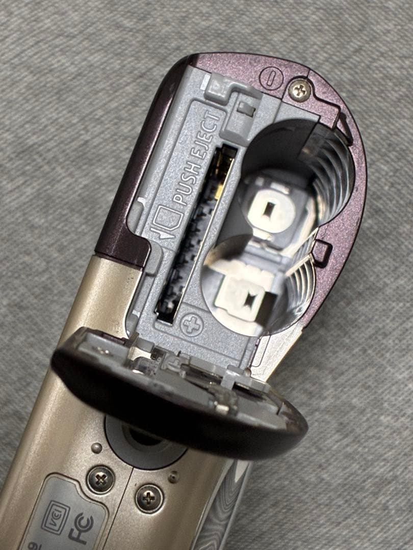 ⭐️完動品⭐️ キヤノン CANON PowerShot A1000 IS コンデジ